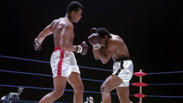muhammad-ali-ernie-terrell.jpg